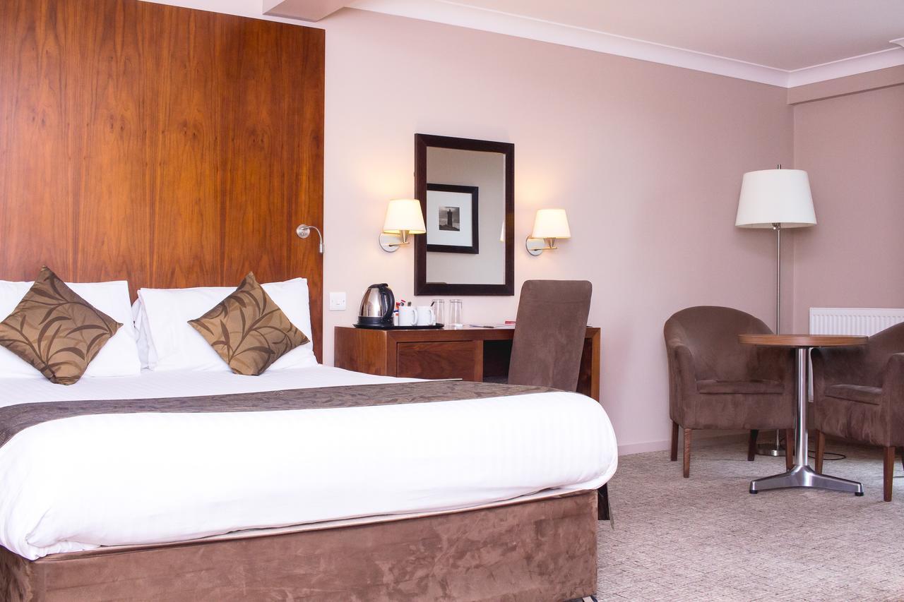 Humber Royal Hotel Гримсби Экстерьер фото